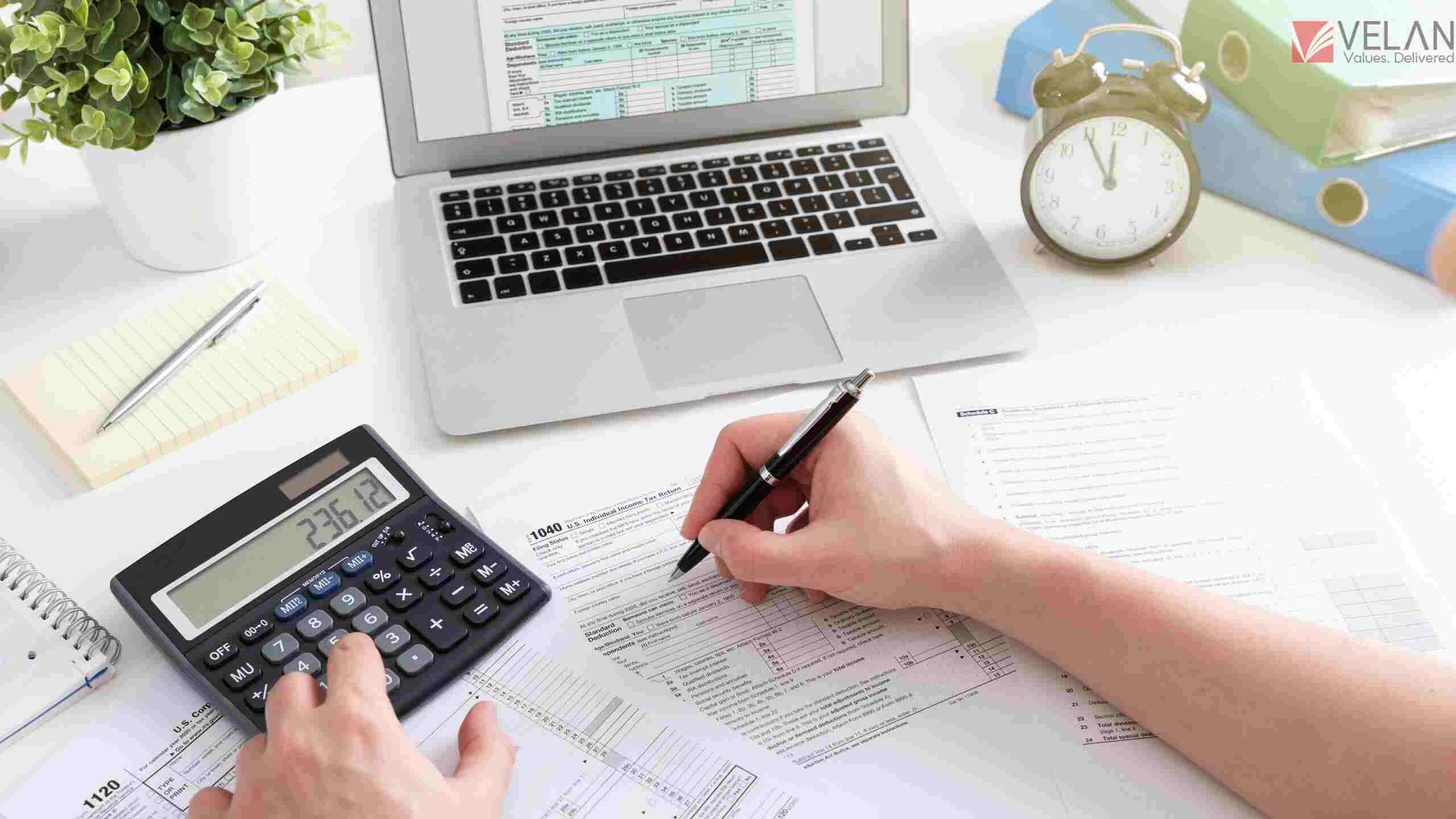 Manual vs. Automated Bookkeeping